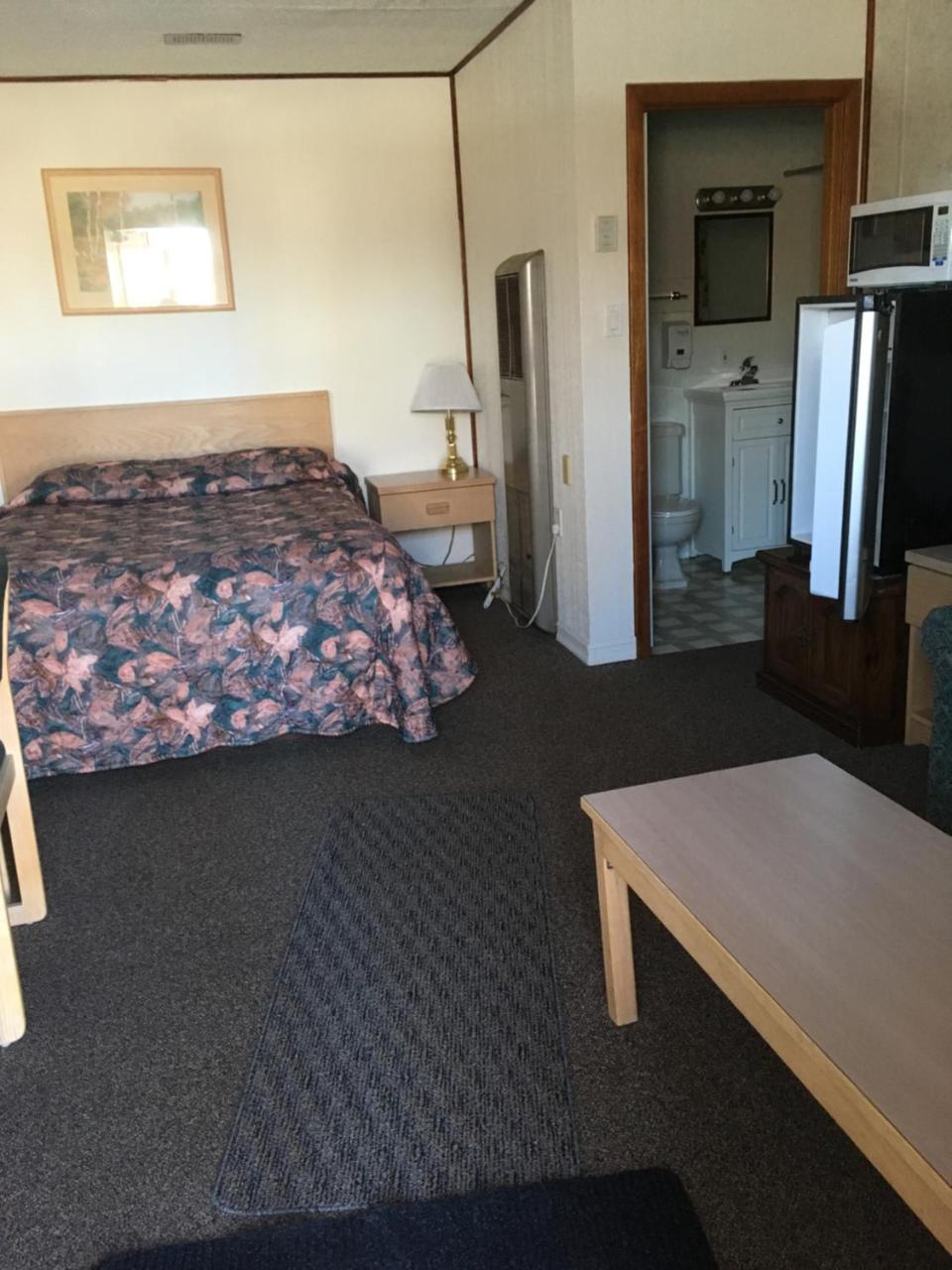 Winkys Motel *